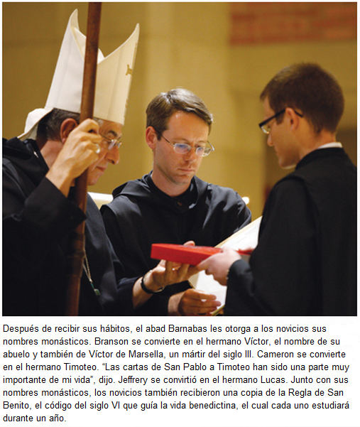 Los_novicios_reciben_nombres_monasticos Los novicios reciben sus nombres monásticos y la Regla de San Benito